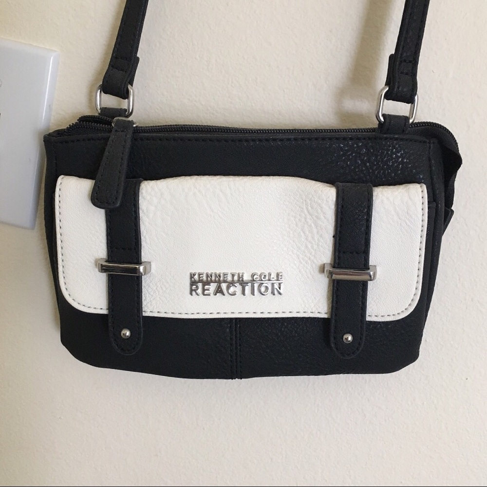 Kenneth Cole Reaction Shoulder/Crossbody Bag